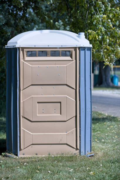 Best Porta potty delivery and setup  in North Branch, MN